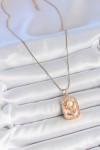 Portre Papatya Kolye | Pembe Mineli & İncili – 316L Çelik Gold Portre Papatya Kolye | Pembe Mineli & İncili – 316L Çelik Gold