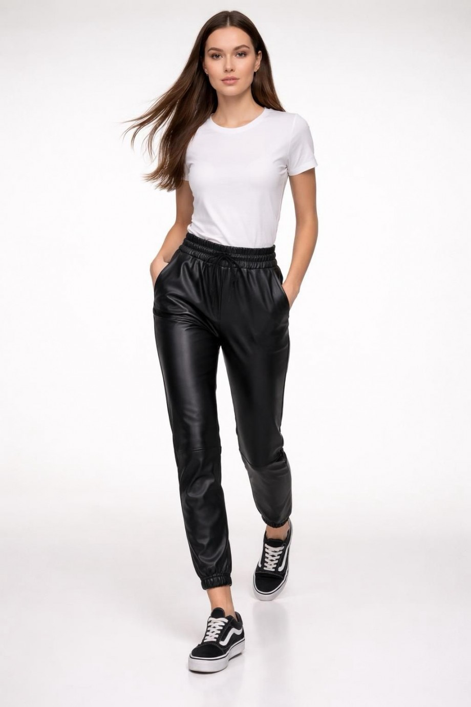 Suni Deri Paçası Lastikli Pantolon Siyah