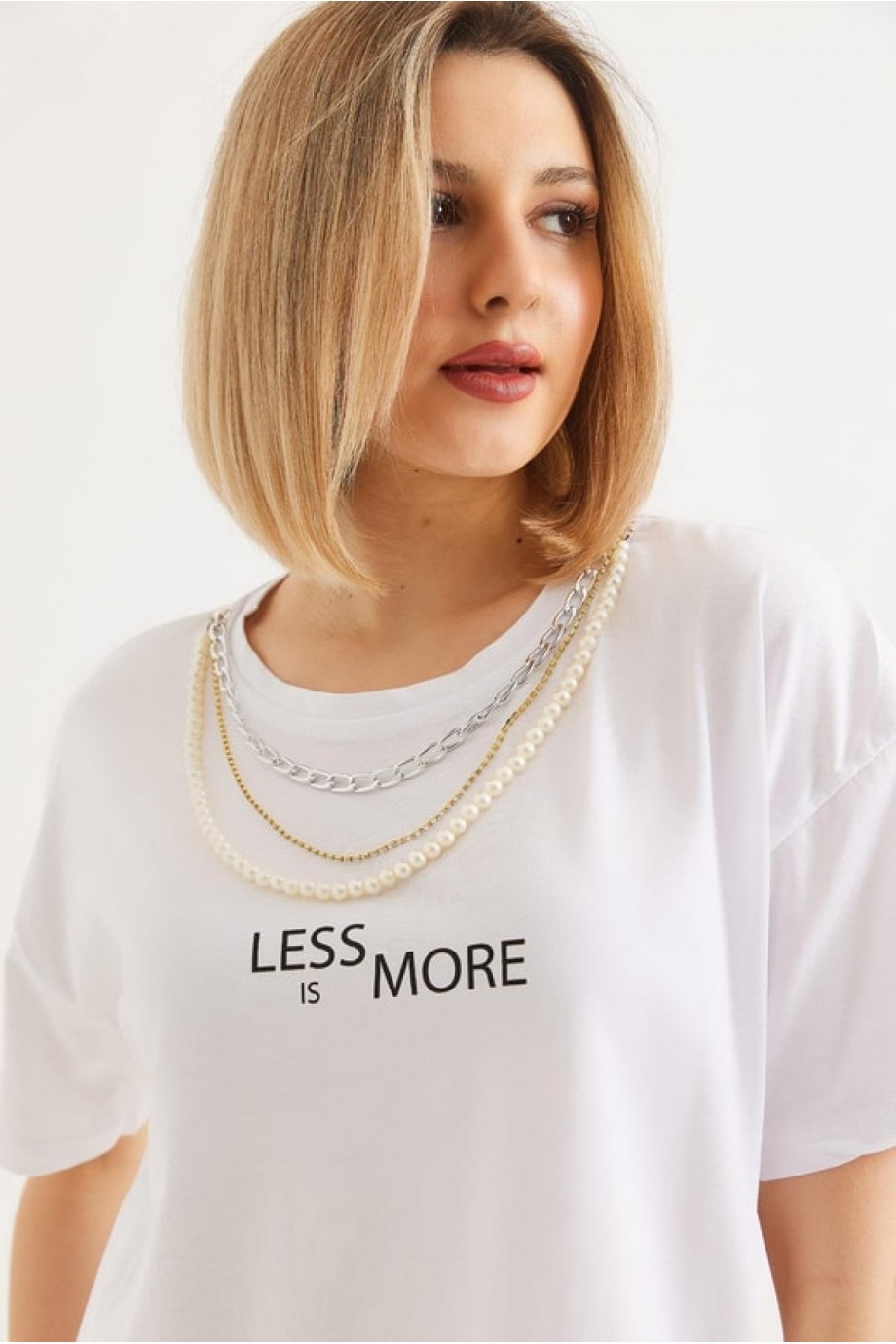 Penye Kolyeli Tişört Beyaz